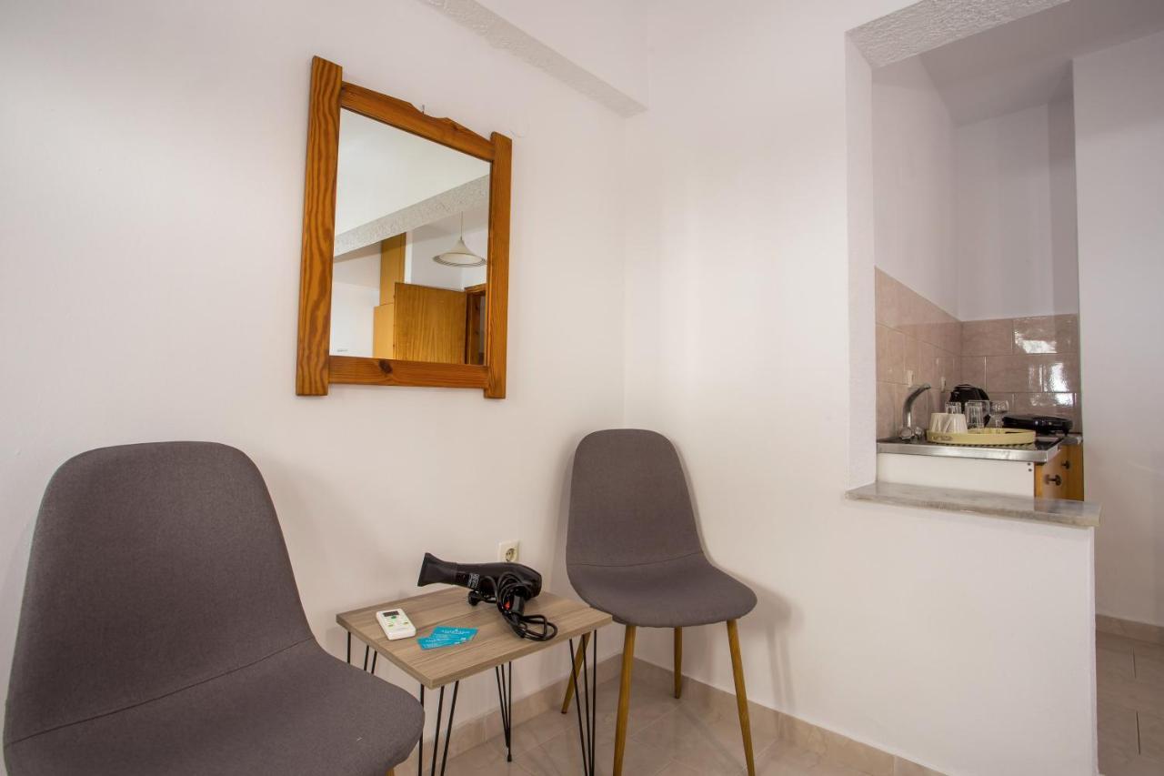 Anastasia Apartment Afantou Extérieur photo